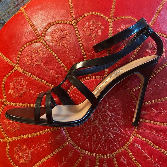 Manolo Blahnik patent leather black high heels, size 40, like new - Picture 11 of 14